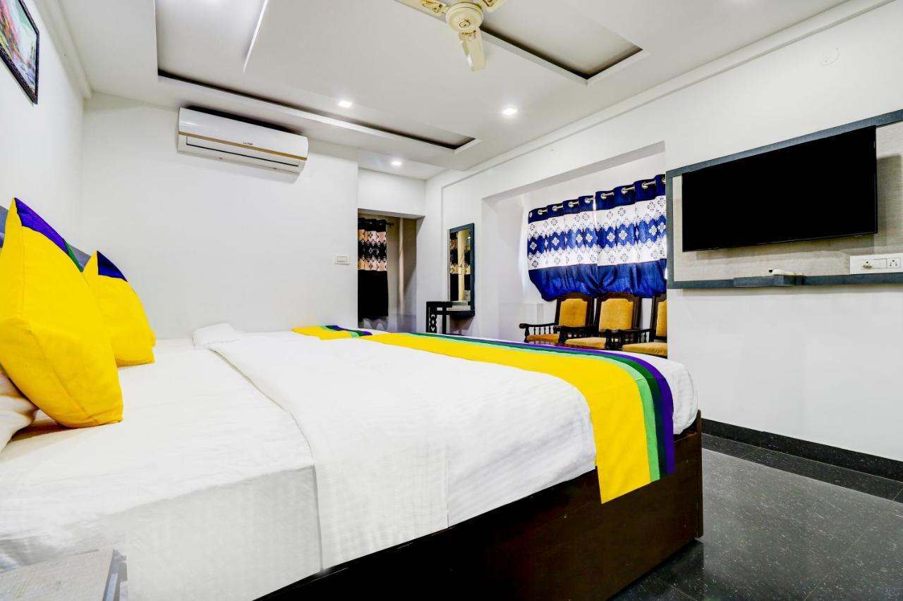 Itsy By Treebo - Hill View Hotel Madikeri Buitenkant foto